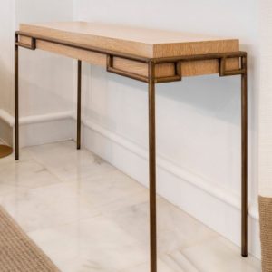 Consola Modelo Blanca