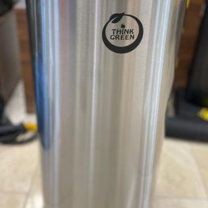 BASURERO ACERO INOXIDABLE CAPACIDAD 65 LITROS CON TAPA VAIVÉN